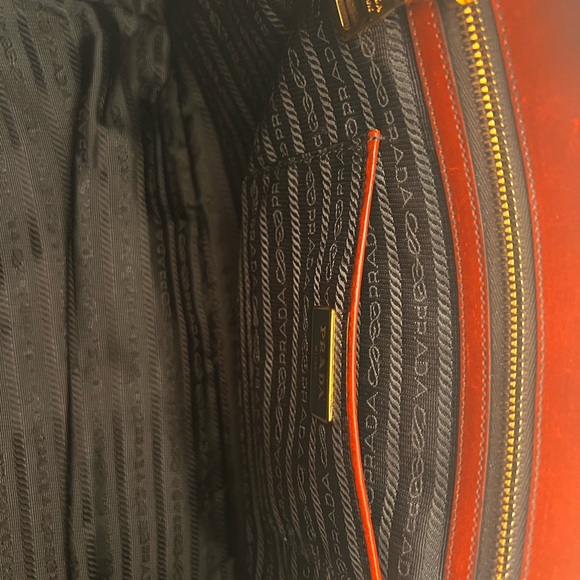 Large Galleria Patent Leather Bag in gradient burnt orange w/ gold tone hardware - Picture 8 of 15